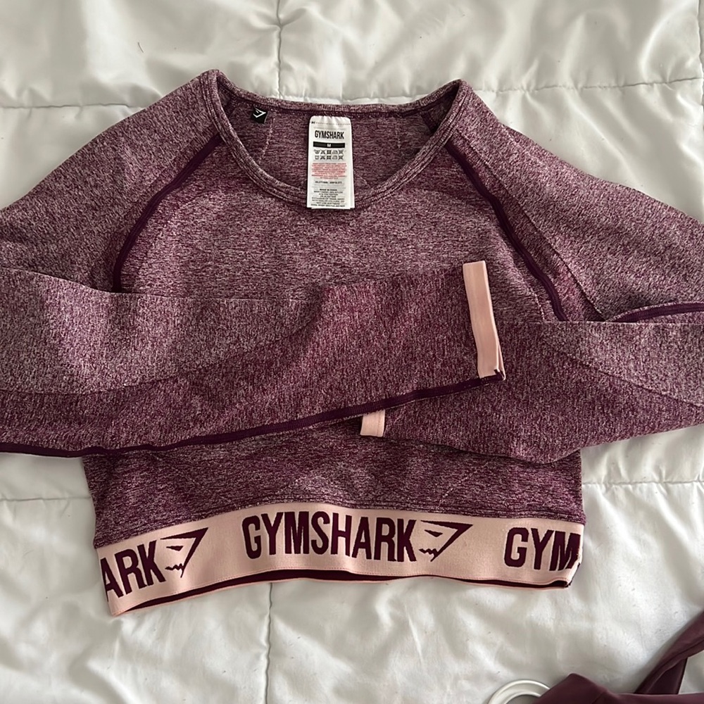 Gymshark active crop too long sleeve